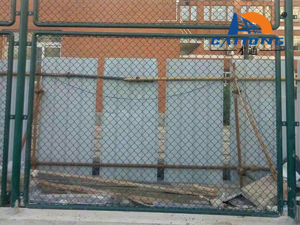 U型卡組裝式圍網(wǎng)(口字) U型卡組裝式圍網(wǎng)(口字)